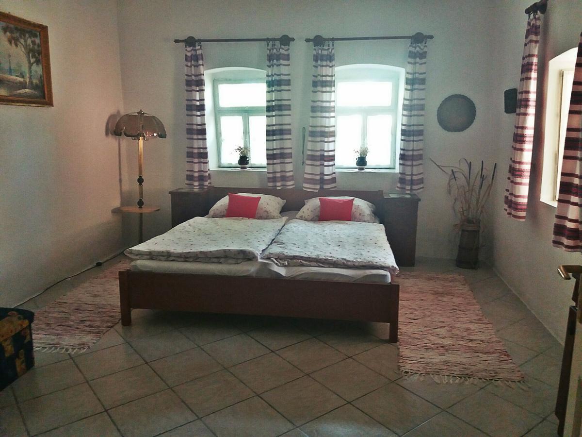 Arpad Nyaralohaz Villa Sarud Ngoại thất bức ảnh